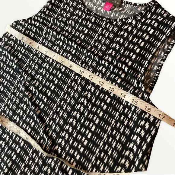 Vince Camuto Women's Black & White Sleeveless Top w/ subtle layers size XS - Picture 7 of 8